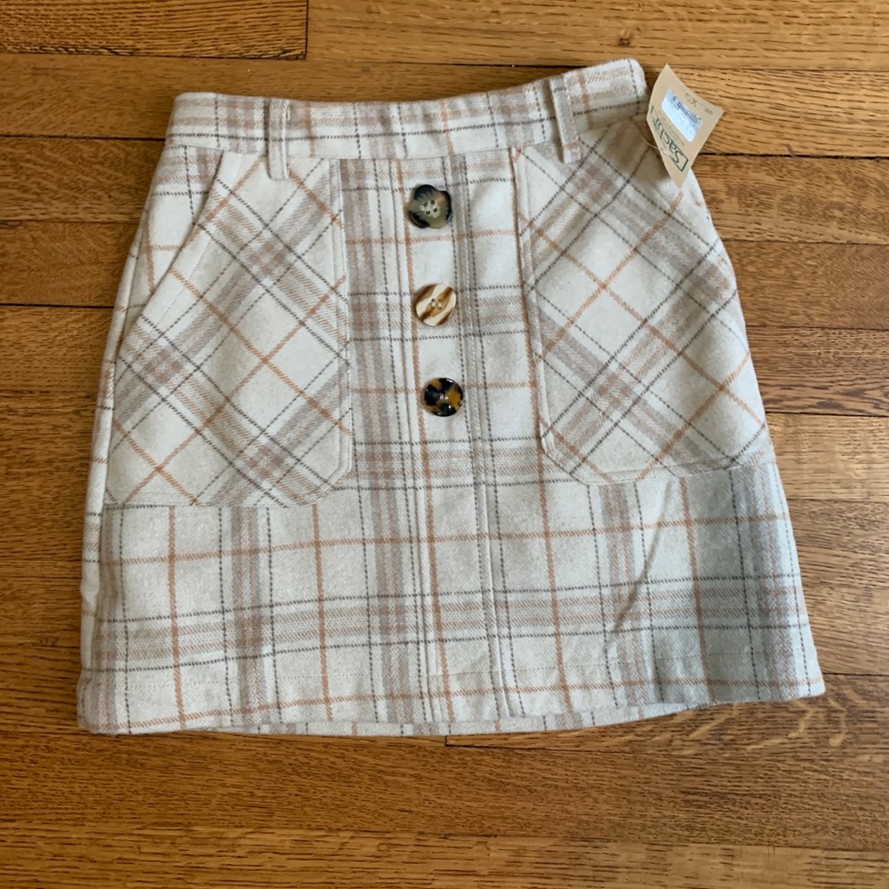 Plaid skirt